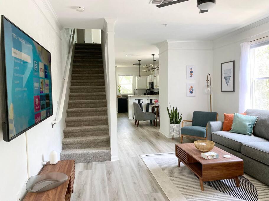 Sanctuary Gainesville Bright 2 Bedroom King Condo מראה חיצוני תמונה