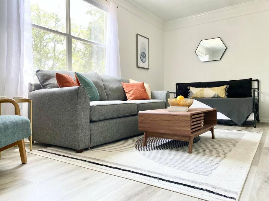 Sanctuary Gainesville Bright 2 Bedroom King Condo מראה חיצוני תמונה